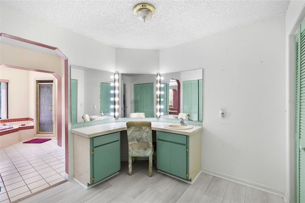 Bathroom, Dual Sink Vanities, Interior, Wood Texture Flooring