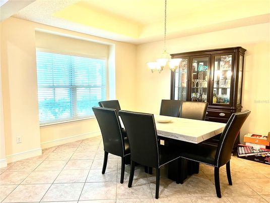 Chandelier, Dining room, Interior, Pendant Lights