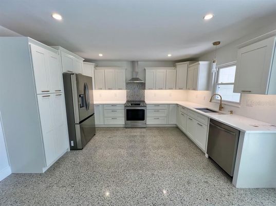 Interior, Kitchen, Pendant Lights, Recessed Lighting, Stainless Steel Appliances