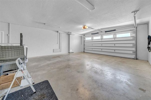 Garage, Interior
