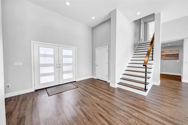Interior, Recessed Lighting, Wood Texture Flooring