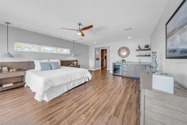 Bedroom, Interior, Pendant Lights, Recessed Lighting, Wood Texture Flooring