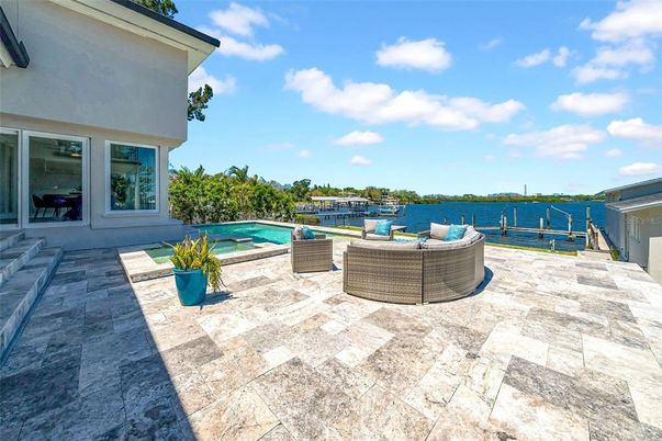 Exterior, Pool, Water