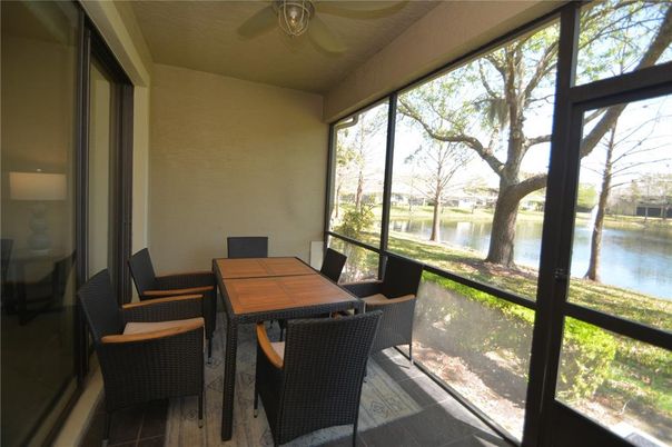 Interior, Sun Room, Water