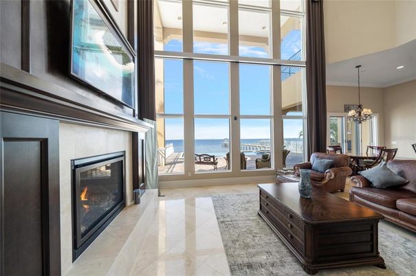 Chandelier, Dining room, Fireplace, Interior, Living room, Recessed Lighting, Water