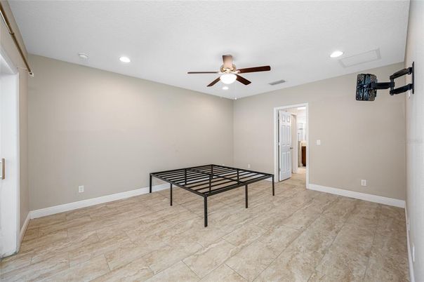 Game Room, Interior, Recessed Lighting