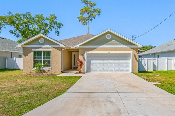 Attached, Exterior, Facade, Ranch