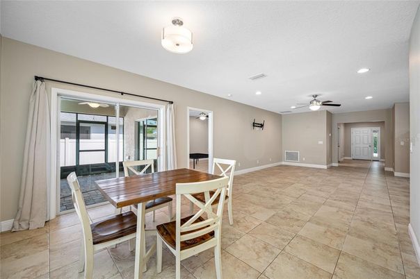 Dining room, Interior, Recessed Lighting