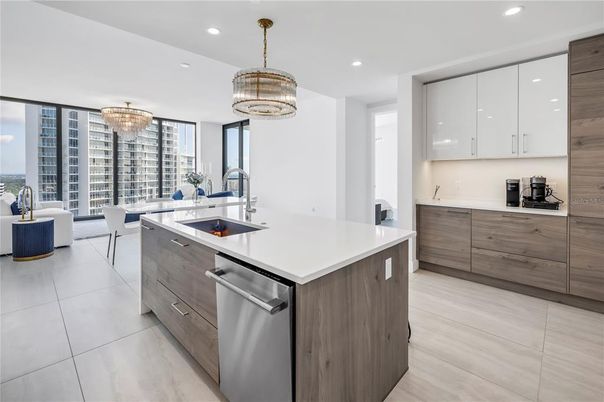 Chandelier, Dining room, Interior, Kitchen, Living room, Pendant Lights, Recessed Lighting, Stainless Steel Appliances