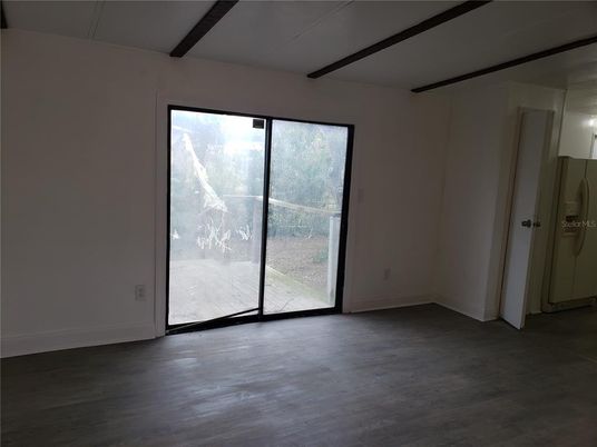 Empty room, Interior, Wooden Beams, Wood Texture Flooring
