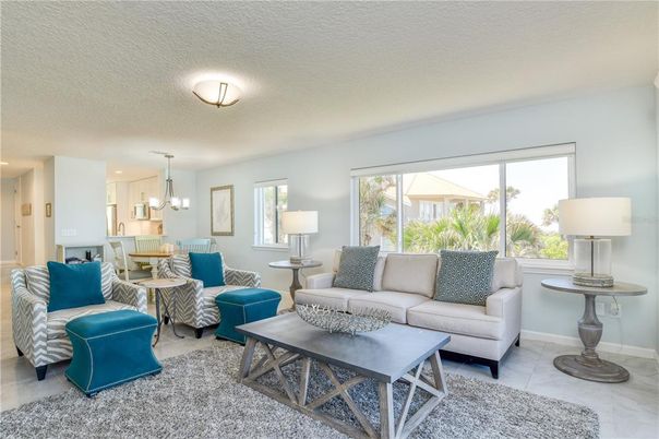 Dining room, Interior, Kitchen, Living room, Pendant Lights, Recessed Lighting