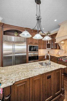 Interior, Kitchen, Pendant Lights, Recessed Lighting, Stainless Steel Appliances