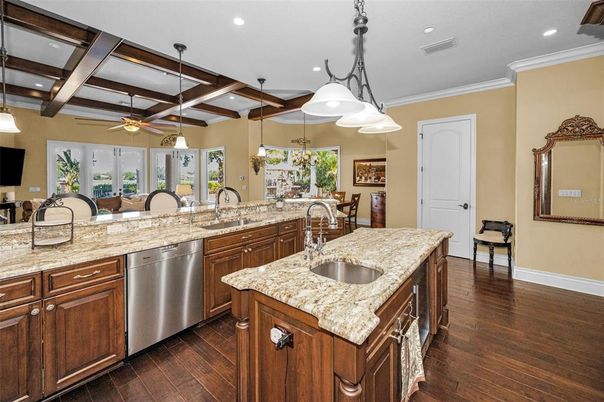 Dining room, Interior, Kitchen, Pendant Lights, Recessed Lighting, Wooden Beams, Wood Texture Flooring