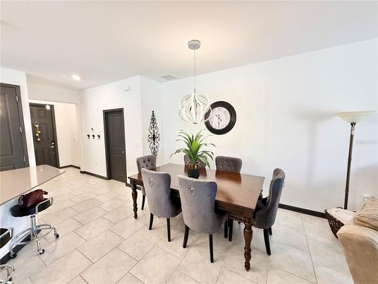 Dining room, Interior, Pendant Lights, Recessed Lighting