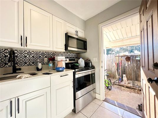 Interior, Kitchen, Stainless Steel Appliances