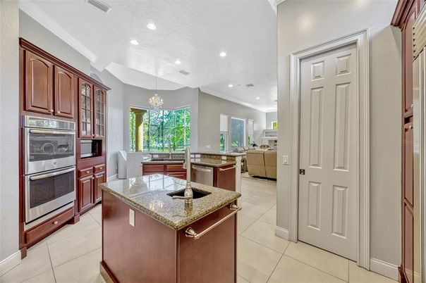 Chandelier, Dining room, Interior, Kitchen, Recessed Lighting, Stainless Steel Appliances
