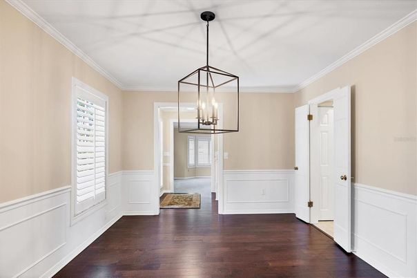 Empty room, Interior, Pendant Lights, Wood Texture Flooring
