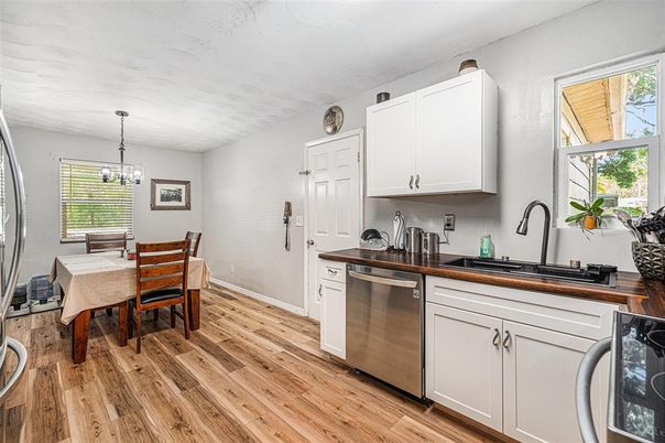 Chandelier, Dining room, Interior, Kitchen, Pendant Lights, Wood Texture Flooring