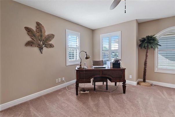Home Office, Interior