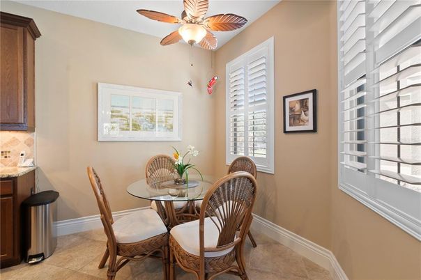 Dining room, Interior