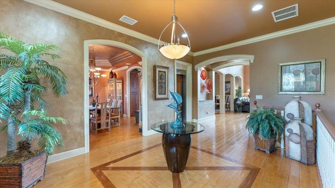 Dining room, Interior, Pendant Lights, Recessed Lighting, Wood Texture Flooring