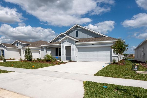 Attached, Exterior, Facade, American Craftsman