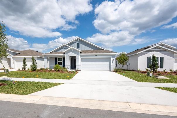 Attached, Exterior, Facade, Ranch