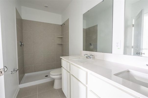 Bathroom, Dual Sink Vanities, Interior