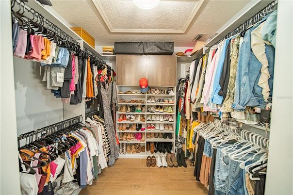 Interior, Walk-in Closets, Wood Texture Flooring