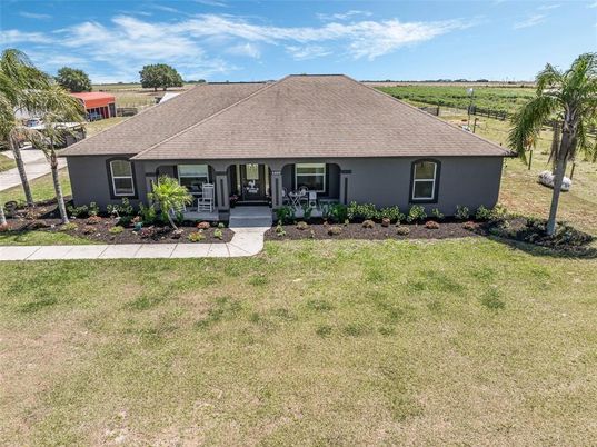 Backyard, Exterior, Facade, Ranch