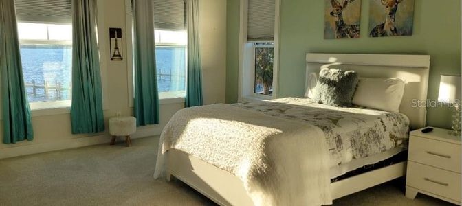 Bedroom, Interior, Water