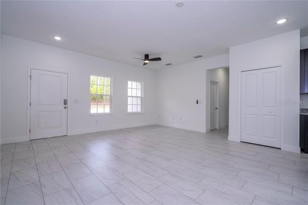 Empty room, Interior, Marble, Recessed Lighting
