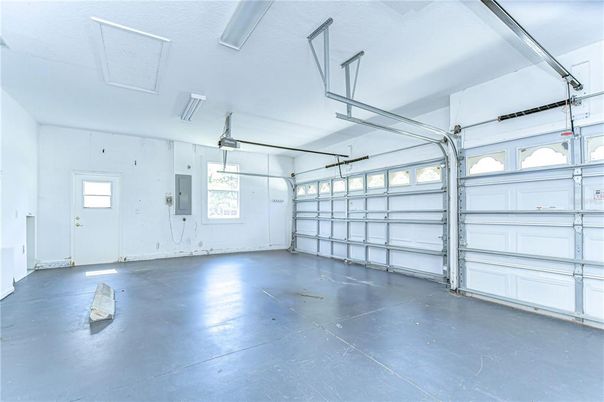 Garage, Interior