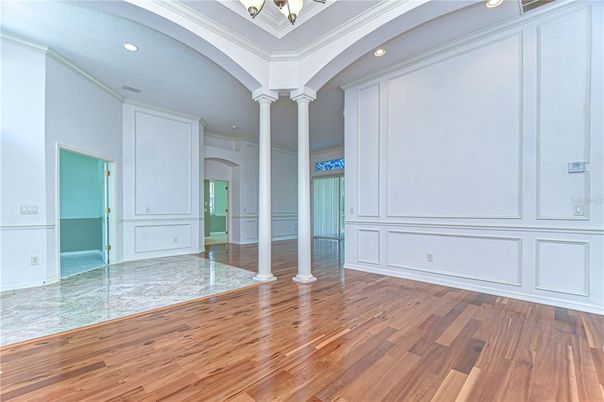 Empty room, Interior, Recessed Lighting, Wood Texture Flooring