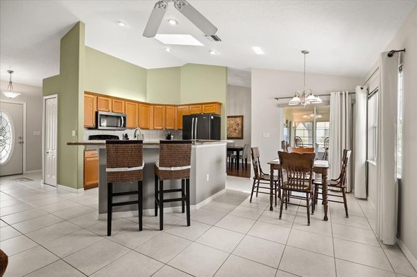 Dining room, Interior, Kitchen, Pendant Lights, Recessed Lighting, Stainless Steel Appliances