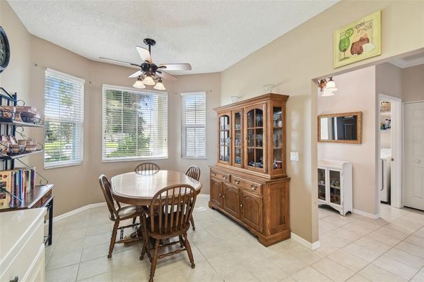 Dining room, Interior