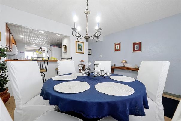 Chandelier, Dining room, Interior, Recessed Lighting