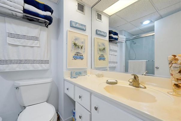 Bathroom, Interior, Recessed Lighting