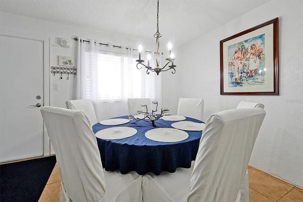 Chandelier, Dining room, Interior