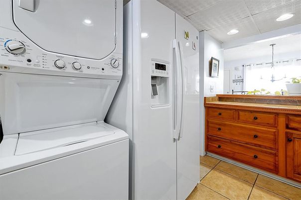 Interior, Recessed Lighting, Utility Closets, Washer