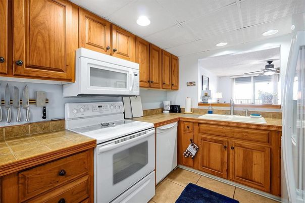 Interior, Kitchen, Recessed Lighting, Tile Countertops