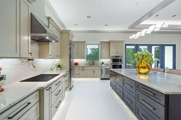 Interior, Kitchen, Pendant Lights, Recessed Lighting, Stainless Steel Appliances