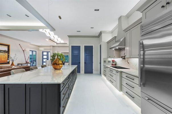 Interior, Kitchen, Pendant Lights, Recessed Lighting, Stainless Steel Appliances