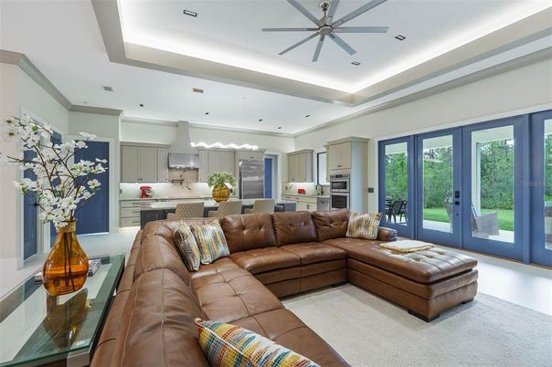 Interior, Kitchen, Living room, Pendant Lights, Recessed Lighting, Stainless Steel Appliances