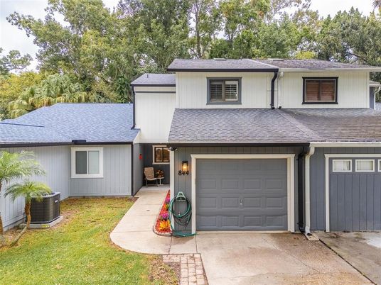 Attached, Exterior, Facade, Ranch