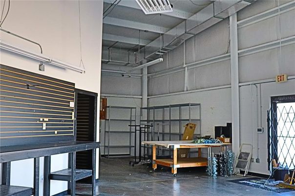 Garage, Interior