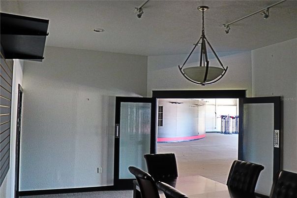 Interior, Pendant Lights, Recessed Lighting, Wood Texture Flooring