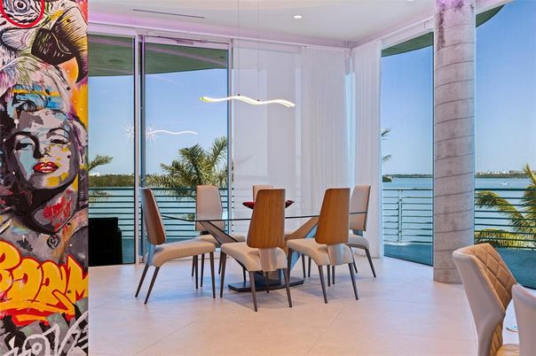 Dining room, Interior, Pendant Lights, Recessed Lighting, Water