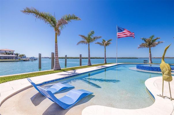 Exterior, Lake, Pool