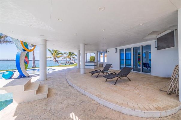 Exterior, Recessed Lighting, Water